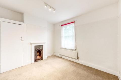 2 bedroom terraced house to rent - Braemar Road, Brentford, Greater London, TW8