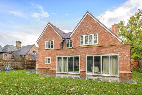 4 bedroom detached house for sale, Horsham Road, Cranleigh, GU6