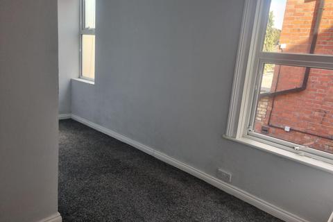 1 bedroom in a flat share to rent - 79 Frederick Street, Luton, Bedfordshire, LU2