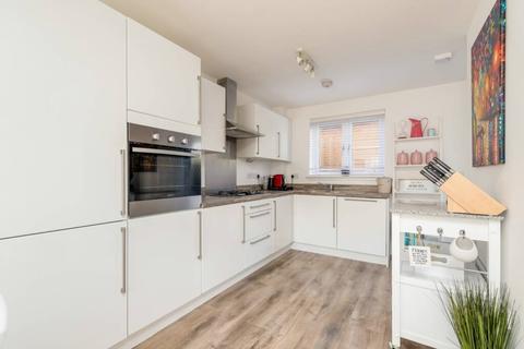 24 Pikes Pool Drive, Kirkliston, EH29 9GH