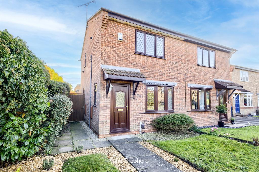 Repton Close, The Meadows, Stafford... 2 bed semidetached house £182,500