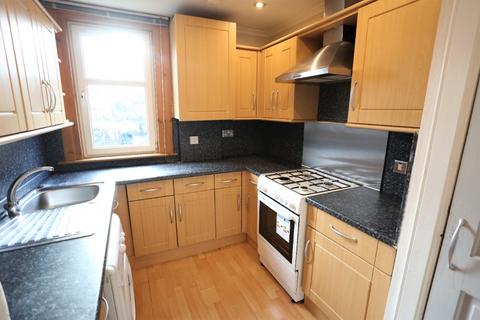 2 bedroom flat to rent, Inveresk Road, Musselburgh, East Lothian, EH21