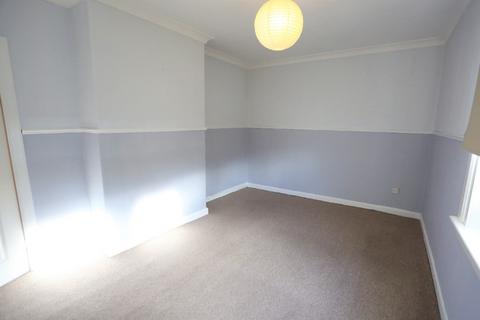 2 bedroom flat to rent, Inveresk Road, Musselburgh, East Lothian, EH21