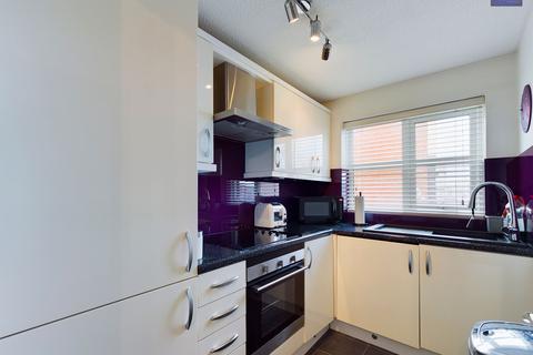 2 bedroom ground floor flat for sale - St. Annes Road, Blackpool, FY4