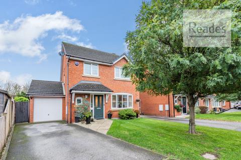 4 bedroom detached house for sale, Windmill Close, Buckley CH7 3