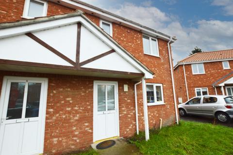 3 bedroom semi-detached house to rent, Filby Close, Norwich, NR5