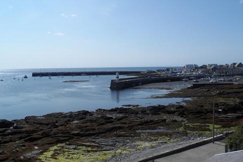 2 bedroom apartment for sale - Apartment Carrick Court, Bay View Road, Port St Mary, Isle of Man, IM9