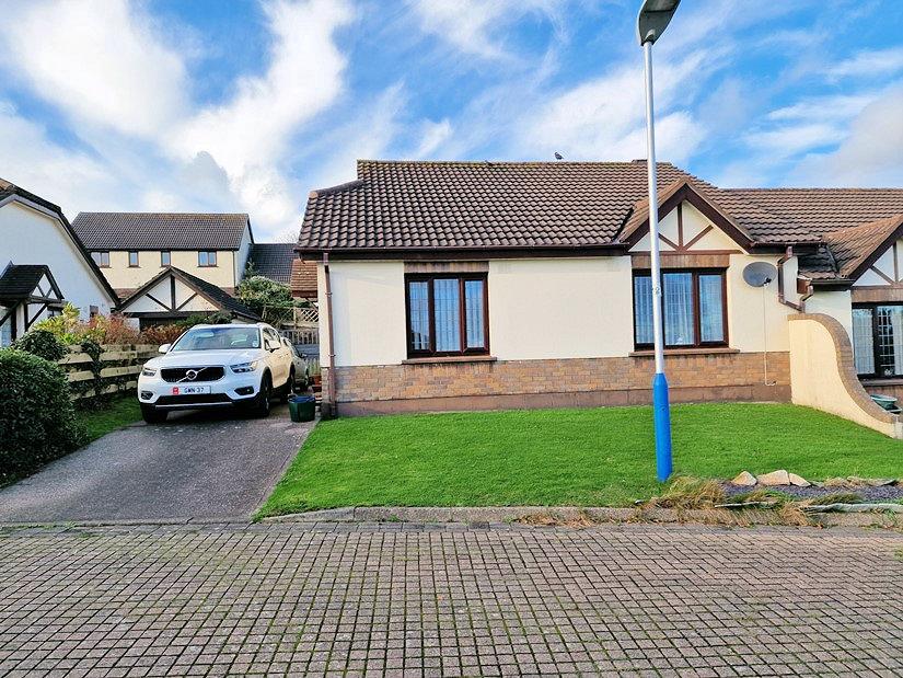 Hampton Grove, Farmhill Douglas, Douglas, Isle of Man, IM2 2 bed semi