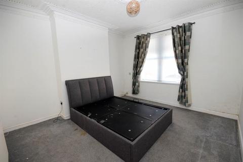 2 bedroom flat for sale - Shipcote Terrace, Gateshead