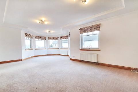 3 bedroom apartment to rent, Ostlere Road, Kirkcaldy KY2