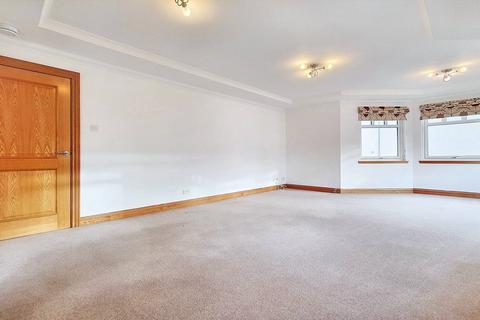 3 bedroom apartment to rent, Ostlere Road, Kirkcaldy KY2