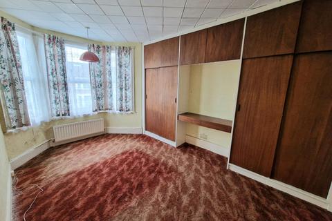 233 Minard Road, Catford, London, SE6 1NH