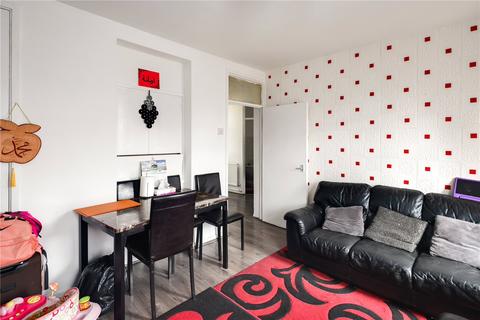 18 Solander Gardens, London, E1 0DN