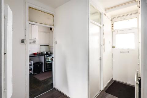 18 Solander Gardens, London, E1 0DN