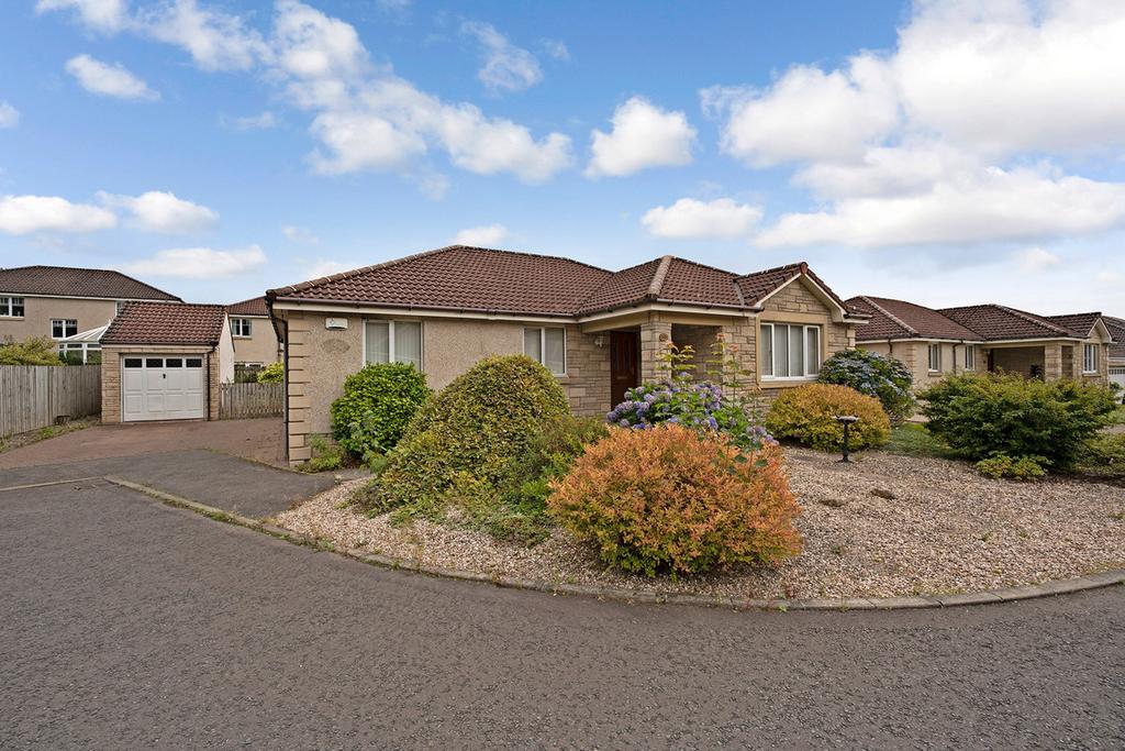 Johnstone Path, Glenrothes, KY7 3 Bed Bungalow - £249,500