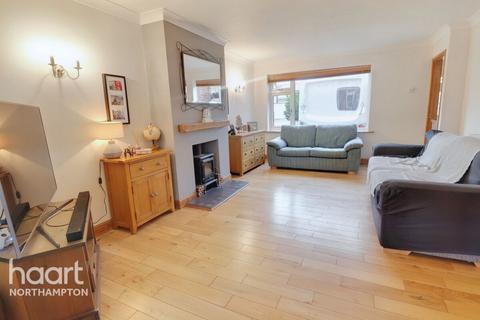 17 Barnard Close, Northampton, NN5 6LB