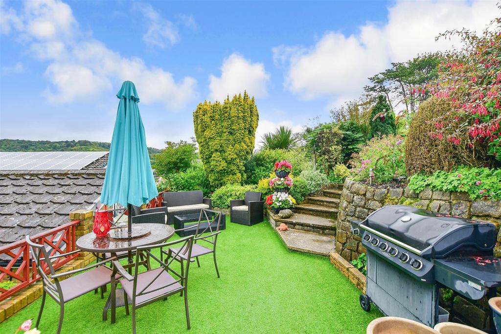 Crabble Lane, River, Dover, Kent 3 bed detached bungalow for sale £