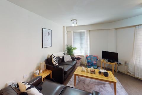 1 bedroom ground floor flat to rent, Flat 3 Royal Victoria Court, Gamble Street, Nottingham, NG7 4ET