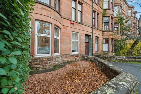 2 bedroom flat for sale - Woodford Street, Flat 0/1, Shawlands, Glasgow, G41 3HW