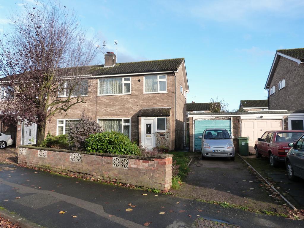Long Furrow, East Goscote 3 bed semidetached house £250,000