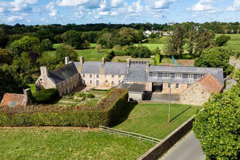 7 bedroom country house for sale - St Lawrence