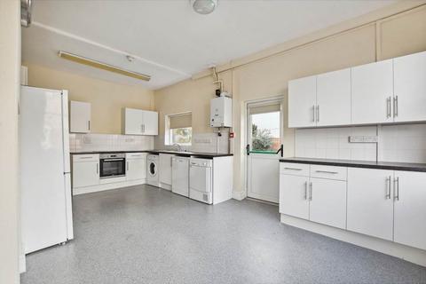 5 bedroom end of terrace house for sale, Tetherdown, London N10