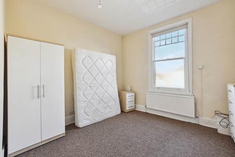 5 bedroom end of terrace house for sale, Tetherdown, London N10
