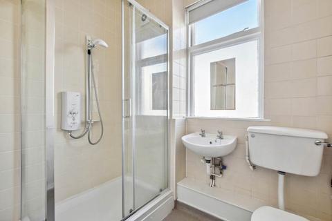 53 Tetherdown, London, N10 1NH