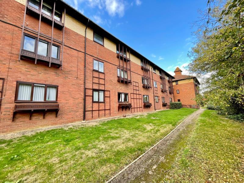 Troutbeck, Peartree Bridge 2 bed apartment £925 pcm (£213 pw)