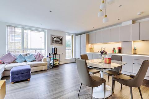 11 Davenant Way, Acton, London, W3 8DN