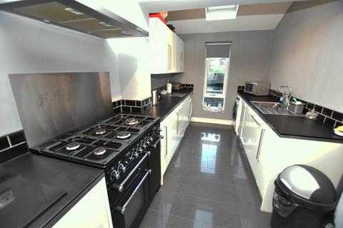 39 Dunard Road, Shirley, Solihull, B90 2HR