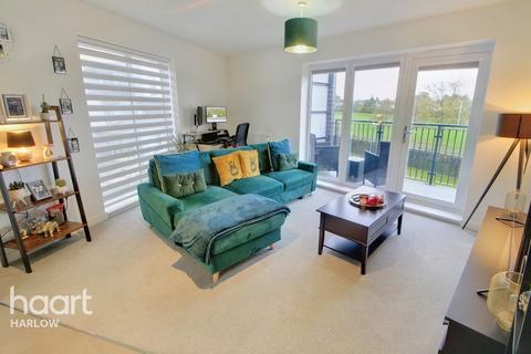 15 Myrtle Close, Harlow, CM17 0GA