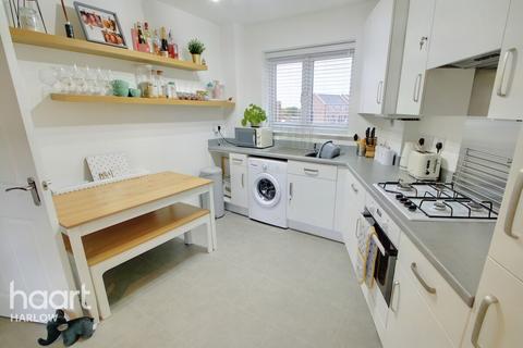 15 Myrtle Close, Harlow, CM17 0GA