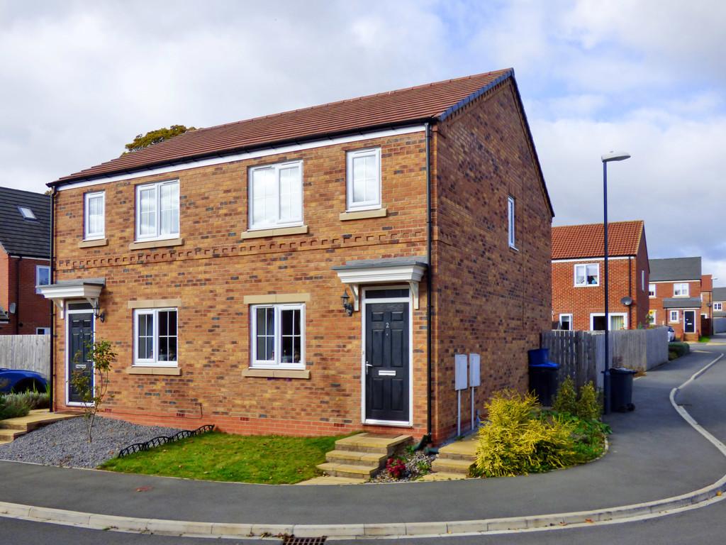 Elm Tree Lane, Aiskew, Bedale 2 bed semidetached house £725 pcm (£