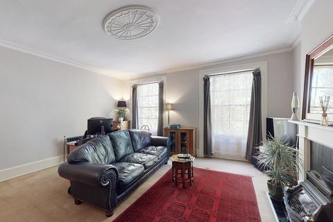 41d Compton Road, London, N1 2PB