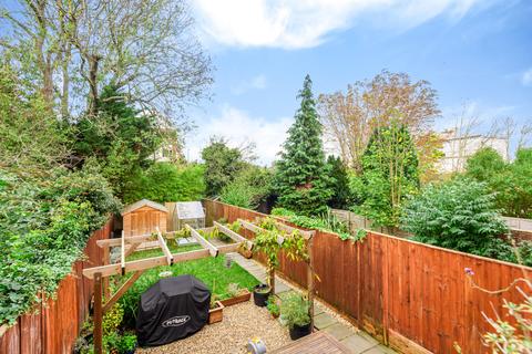 17 Rupert Road, Guildford, GU2 7NE