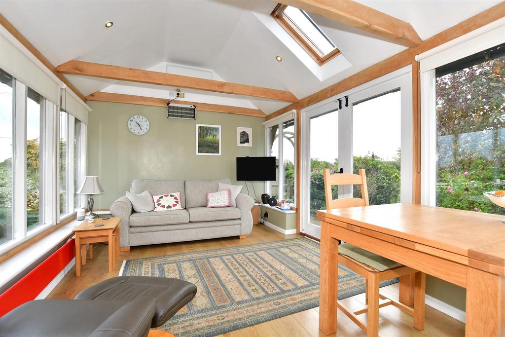 Headcorn Road, Grafty Green... 3 bed semidetached house £650,000