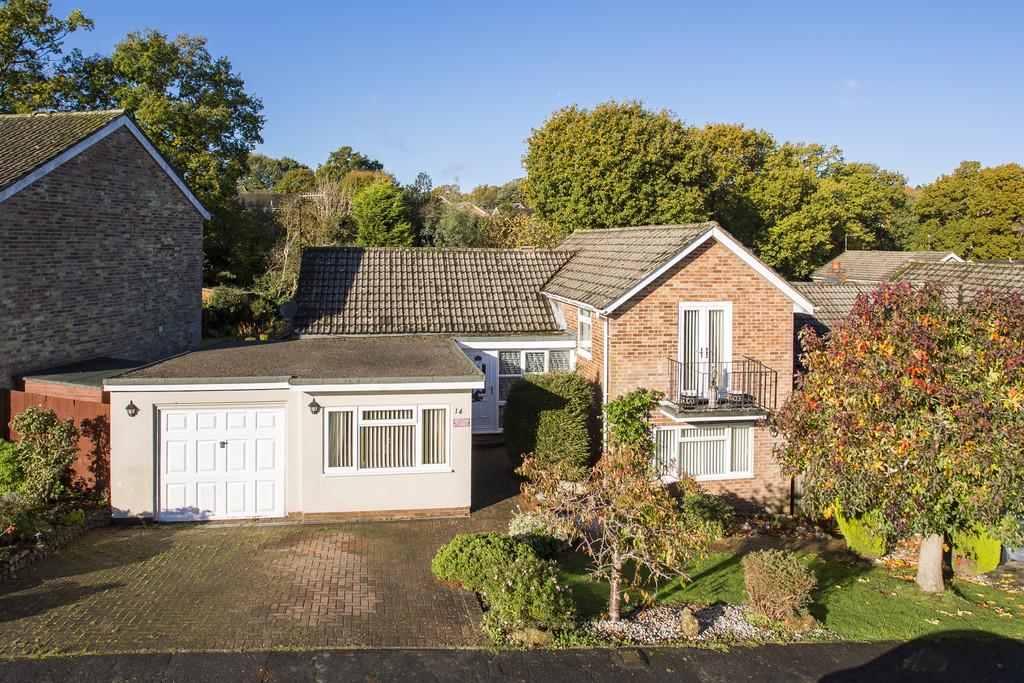 Eridge Gardens, Crowborough 4 bed detached house £550,000