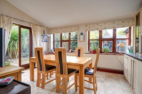 7 Poppy Close, Ditchingham, Bungay, NR35 2SG