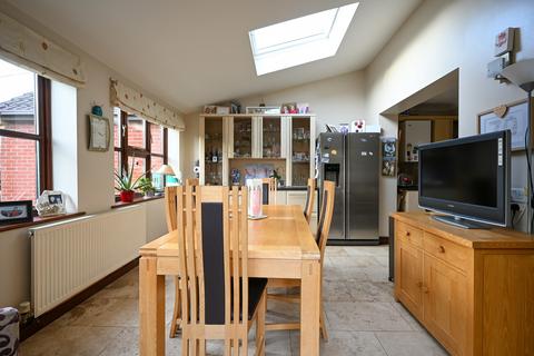 7 Poppy Close, Ditchingham, Bungay, NR35 2SG
