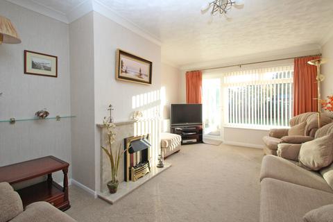 2 bedroom detached bungalow for sale - Wychwood Close, Seaview