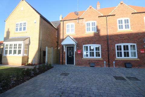 3 bedroom semi-detached house to rent, Jobson Avenue, Beverley