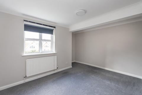 2 bedroom flat for sale, Junction Road, Dorking