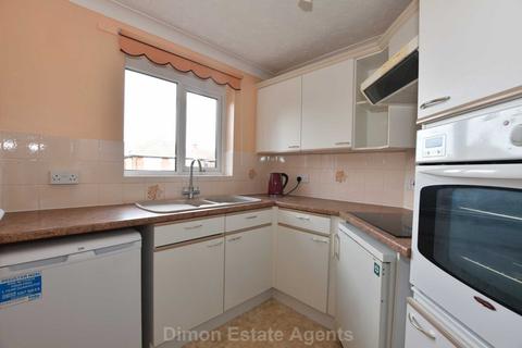2 bedroom retirement property for sale - Pilbrow Court, Alverstoke