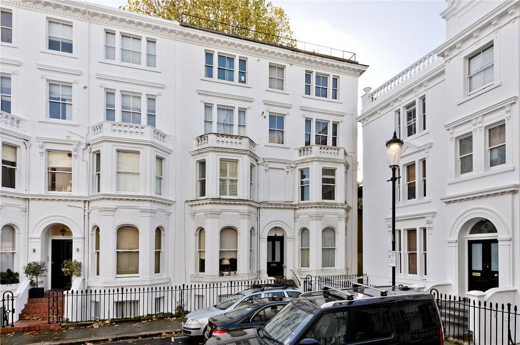 Strathmore Gardens, Kensington, London, W8 2 bed apartment for sale £