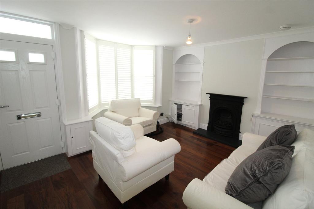 Charles Street, Berkhamsted... 3 bed terraced house £1,900 pcm (£438 pw)