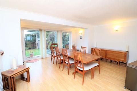 20 Fallowfield Road, Walsall, WS5 3DL
