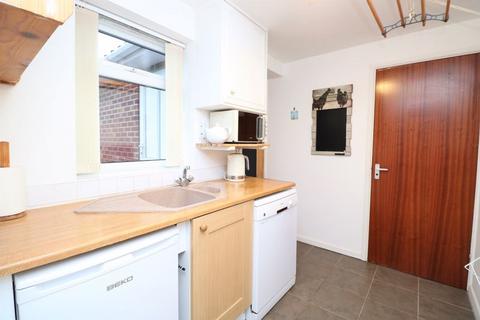 20 Fallowfield Road, Walsall, WS5 3DL