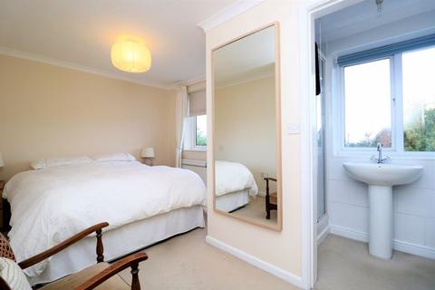 20 Fallowfield Road, Walsall, WS5 3DL