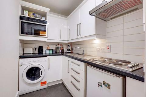 1 bedroom apartment to rent, Burgate Lane, Canterbury